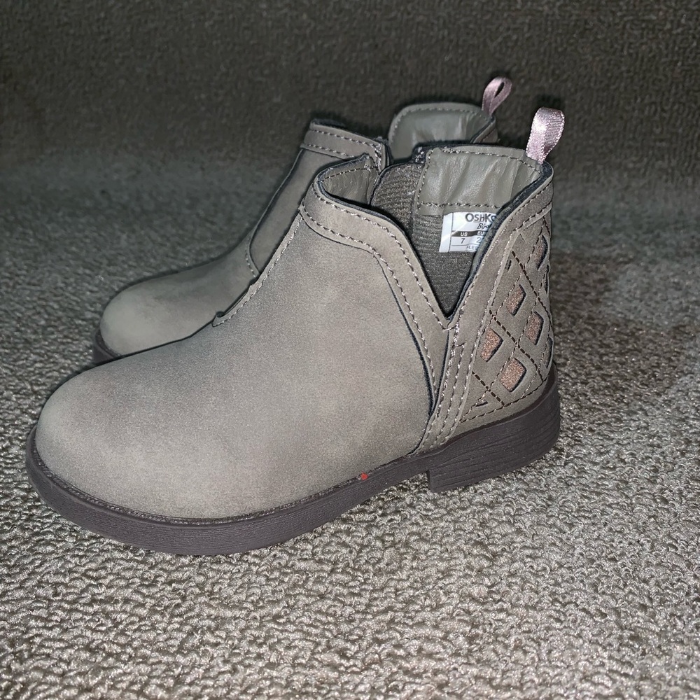 OshKosh taupe toddler booties